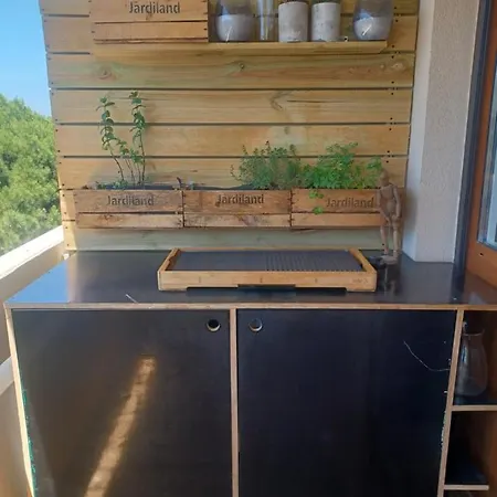Superbe A 100m De La Mer, Et A Cote De La Base Nature * Fréjus